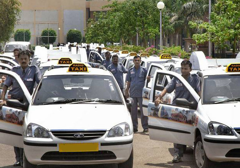 Dehradun to Kedarnath Taxi fares online