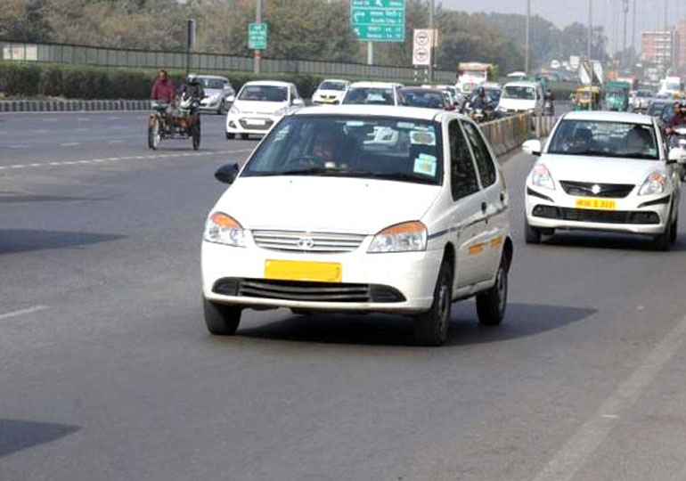 Dehradun to Manali Taxi/Cab